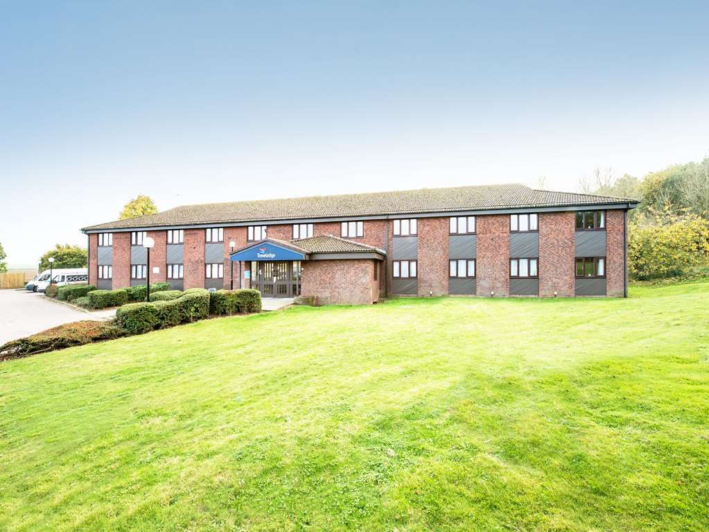 Travelodge Ipswich Stowmarket Haughley Bagian luar foto